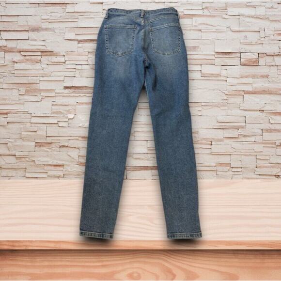 Forever 21 Straight Leg Button Fly High Rise Distressed Blue Jeans Size 29 EUC - Picture 3 of 6